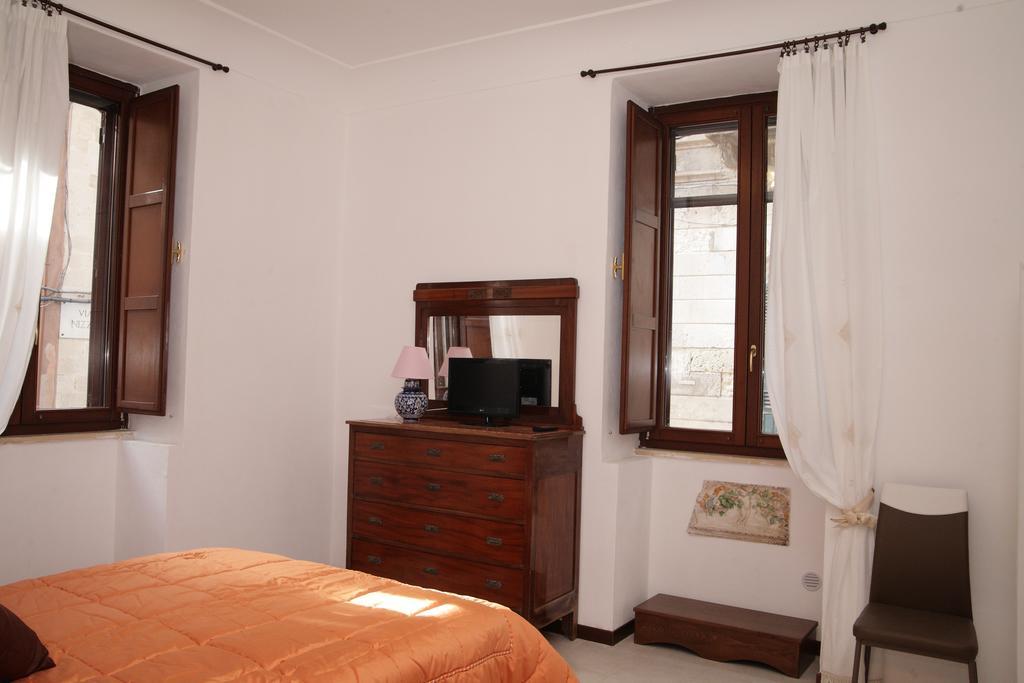 Maestranza Holiday Syrakus Exterior foto